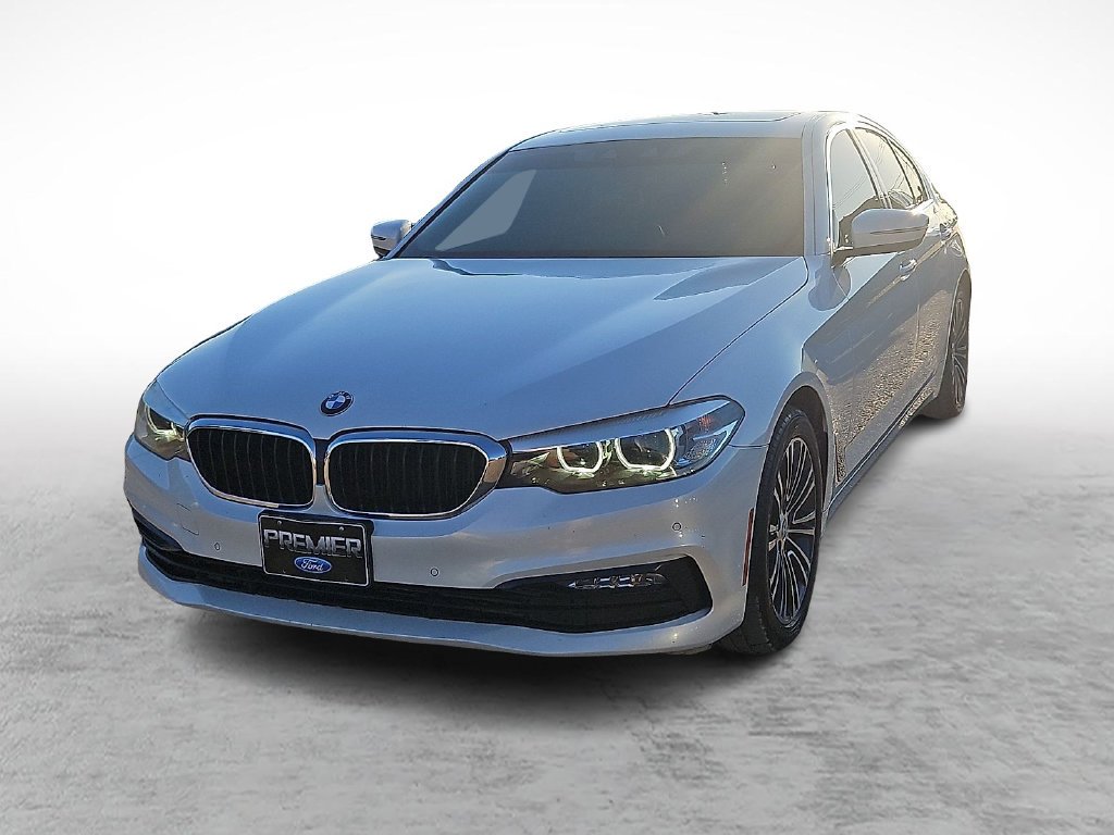 Used 2018 White BMW 540i xDrive image 4