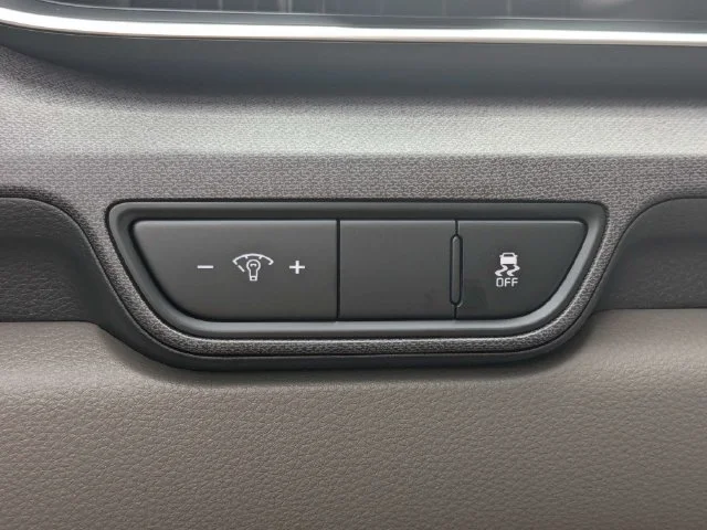 New 2027 Snow White Pearl Kia EX image 25