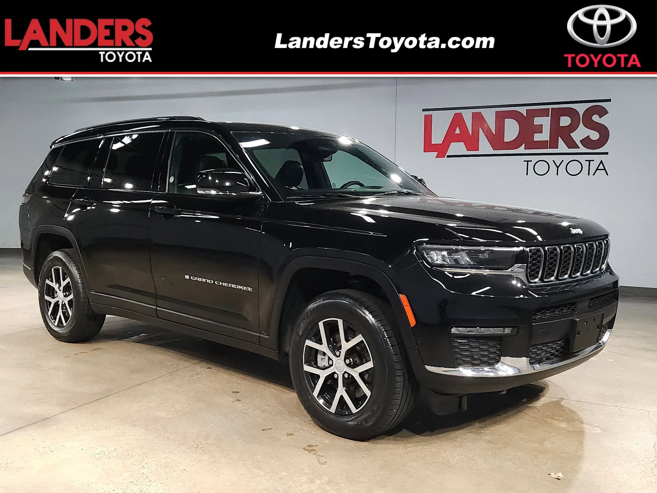 2024 Jeep Grand Cherokee L Limited 4x4's photo