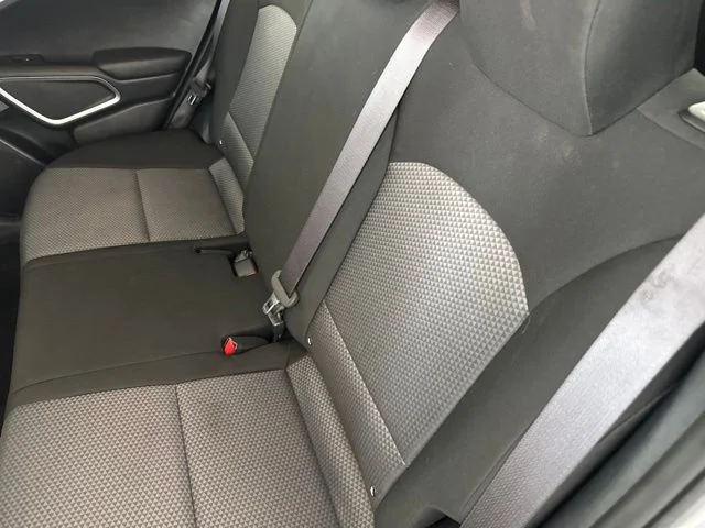 Used 2025  Kia LX image 26
