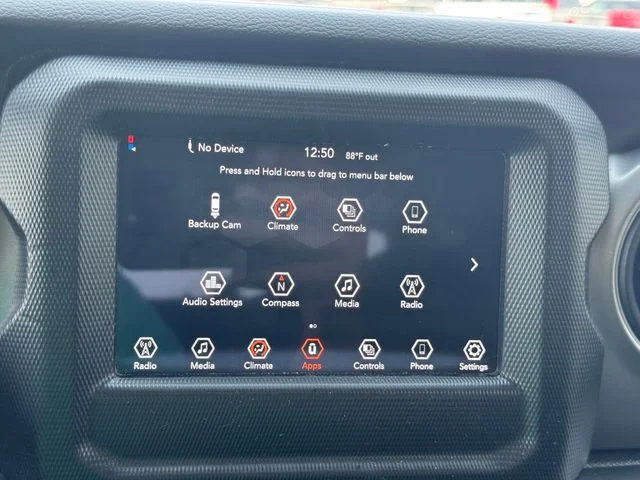 Certified Used 2022  Jeep Sport image 26