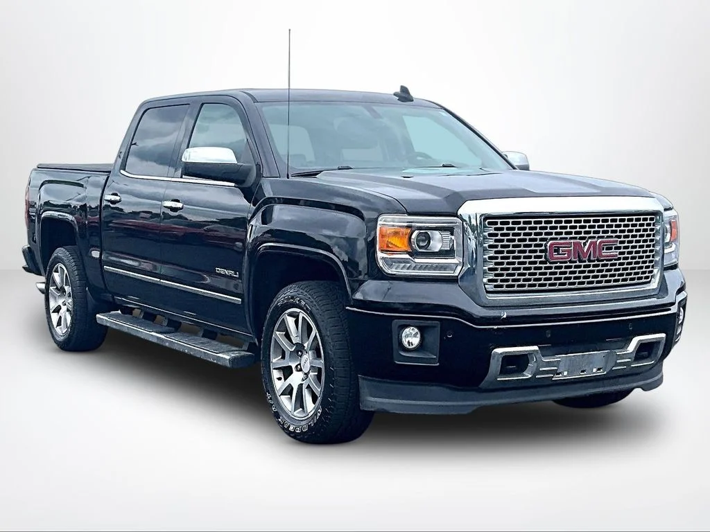 Used 2015 Black GMC Denali image 12