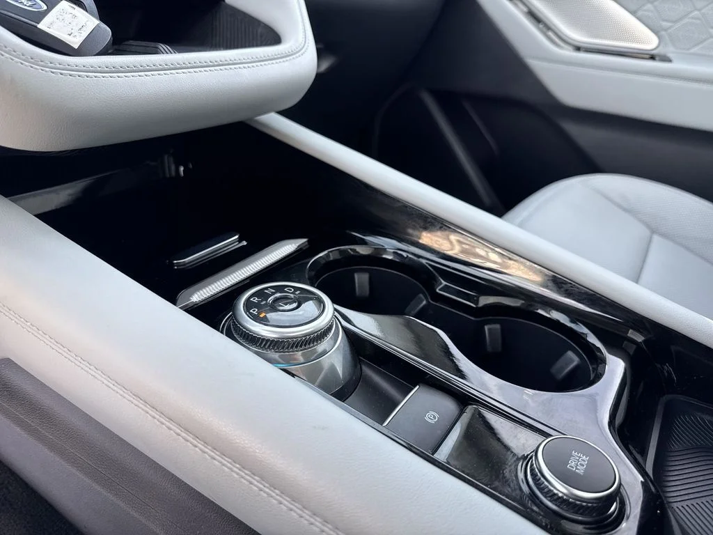 Used 2025 White Ford Platinum image 20