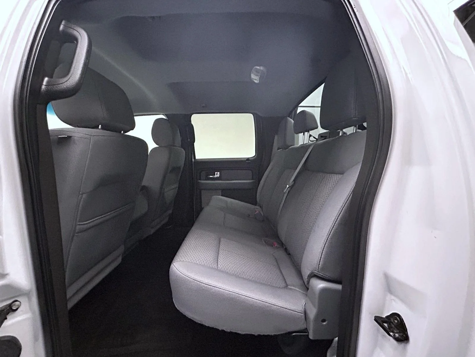 Used 2013 White Ford XLT image 19
