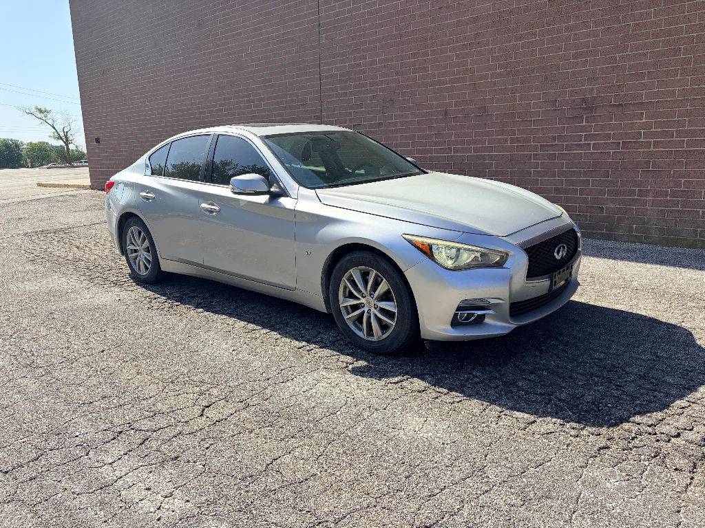 Used 2015 Liquid Platinum INFINITI Premium image 7