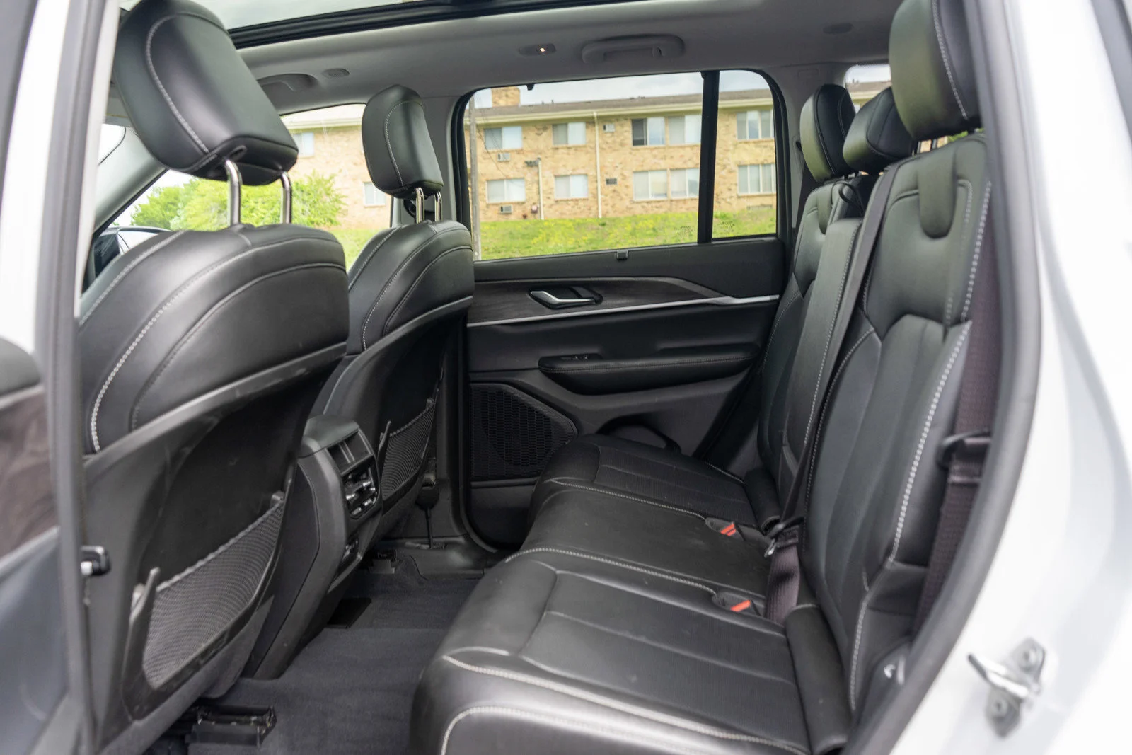 Used 2023 Bright White Clearcoat Jeep Limited image 30