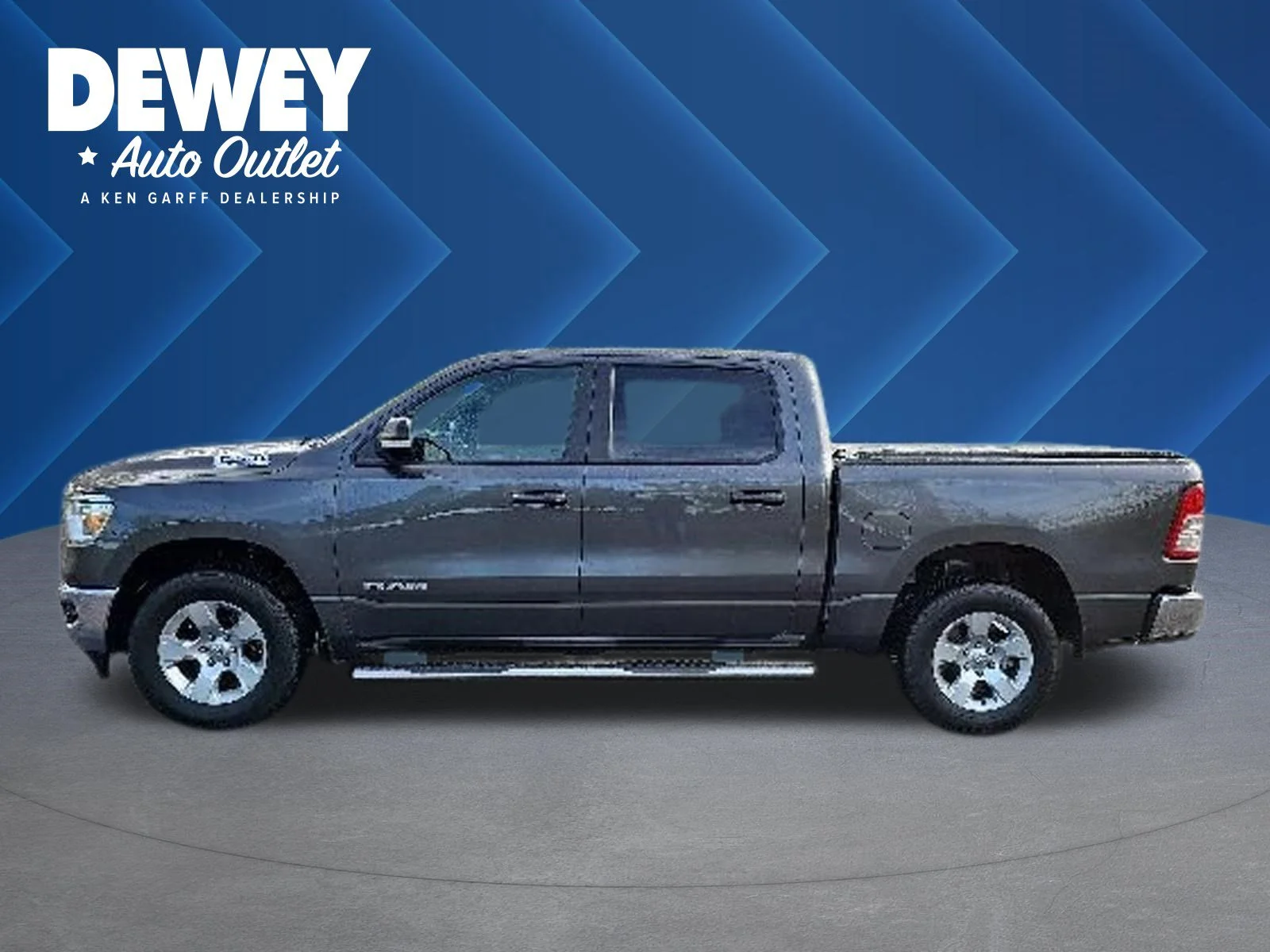 2022 RAM 1500 Big Horn/Lone Star 4x4 Crew Cab 5'7's photo