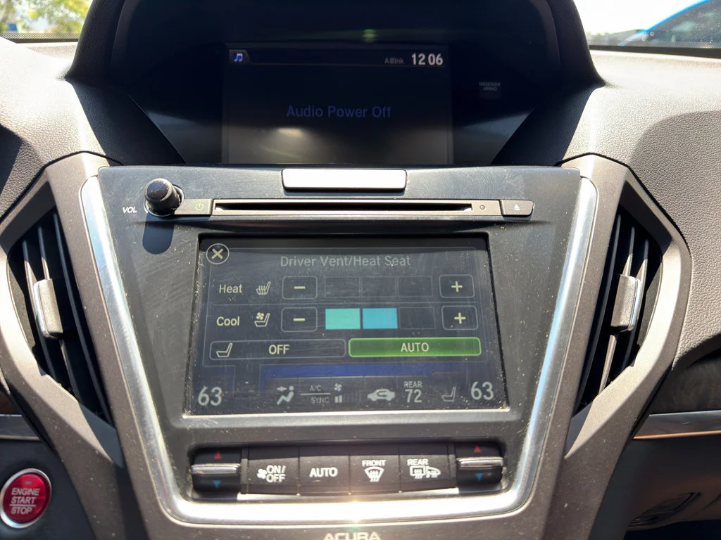 Used 2017 White Diamond Pearl Acura SH-AWD with Advance Package image 13