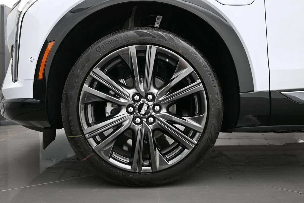 2027 Cadillac OPTIQ Premium Sport - Photo 8