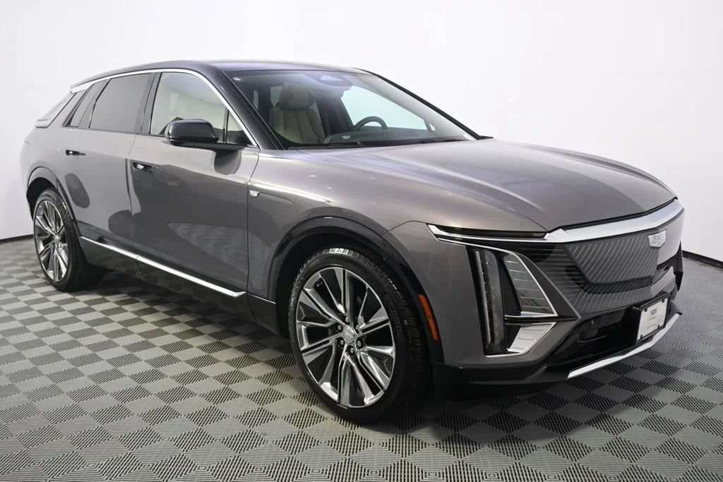 2025 Cadillac LYRIQ Luxury 3 - Photo 8
