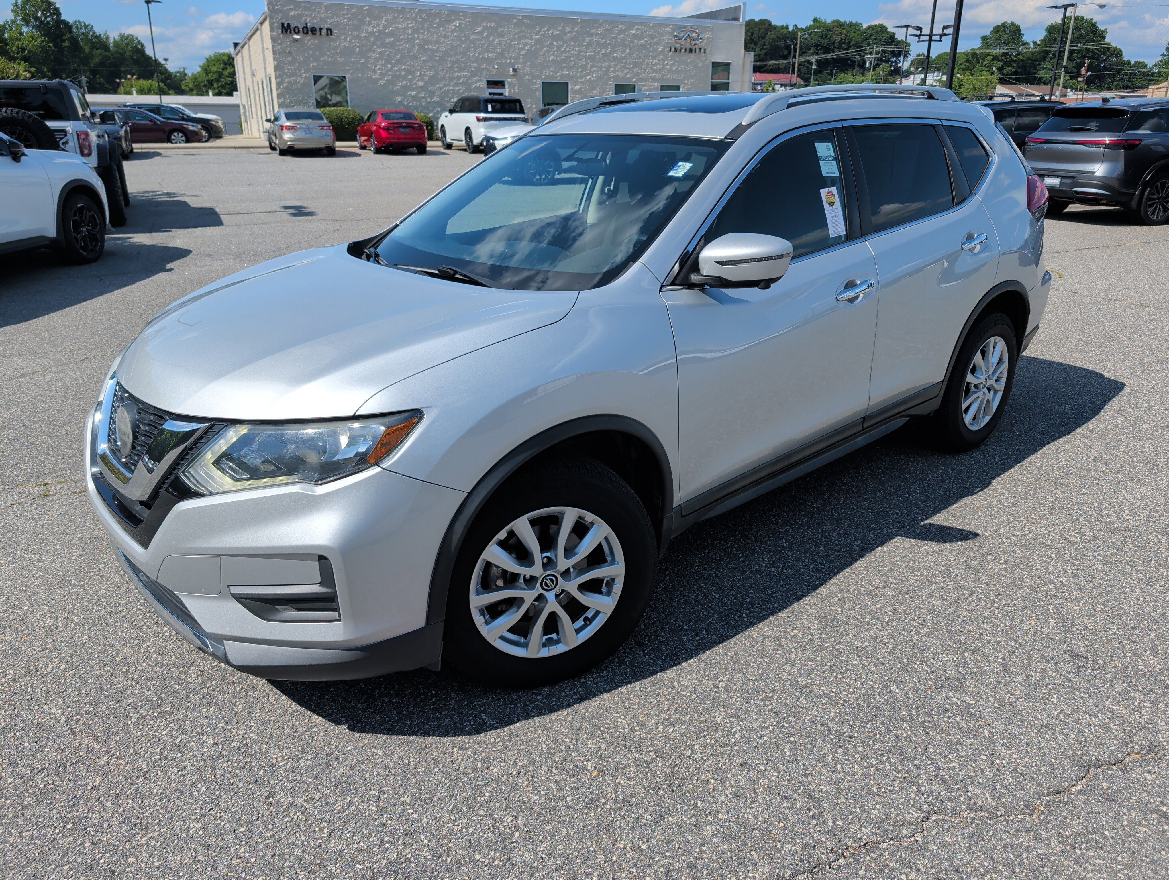 2018 Nissan Rogue SV AWD's photo