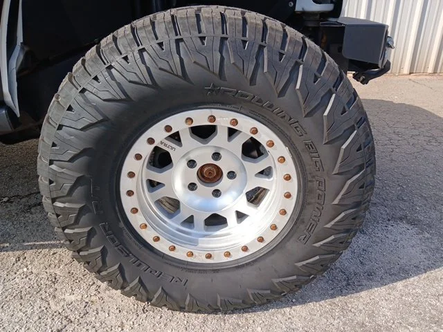 Used 2018 White Jeep Unlimited Sahara image 53