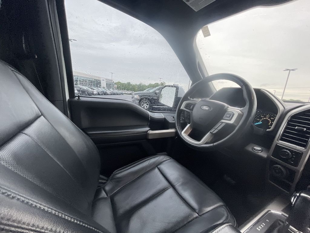 Used 2020 White Ford Lariat image 15