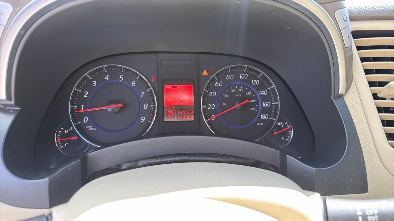 2011 INFINITI FX35 Base photo 4