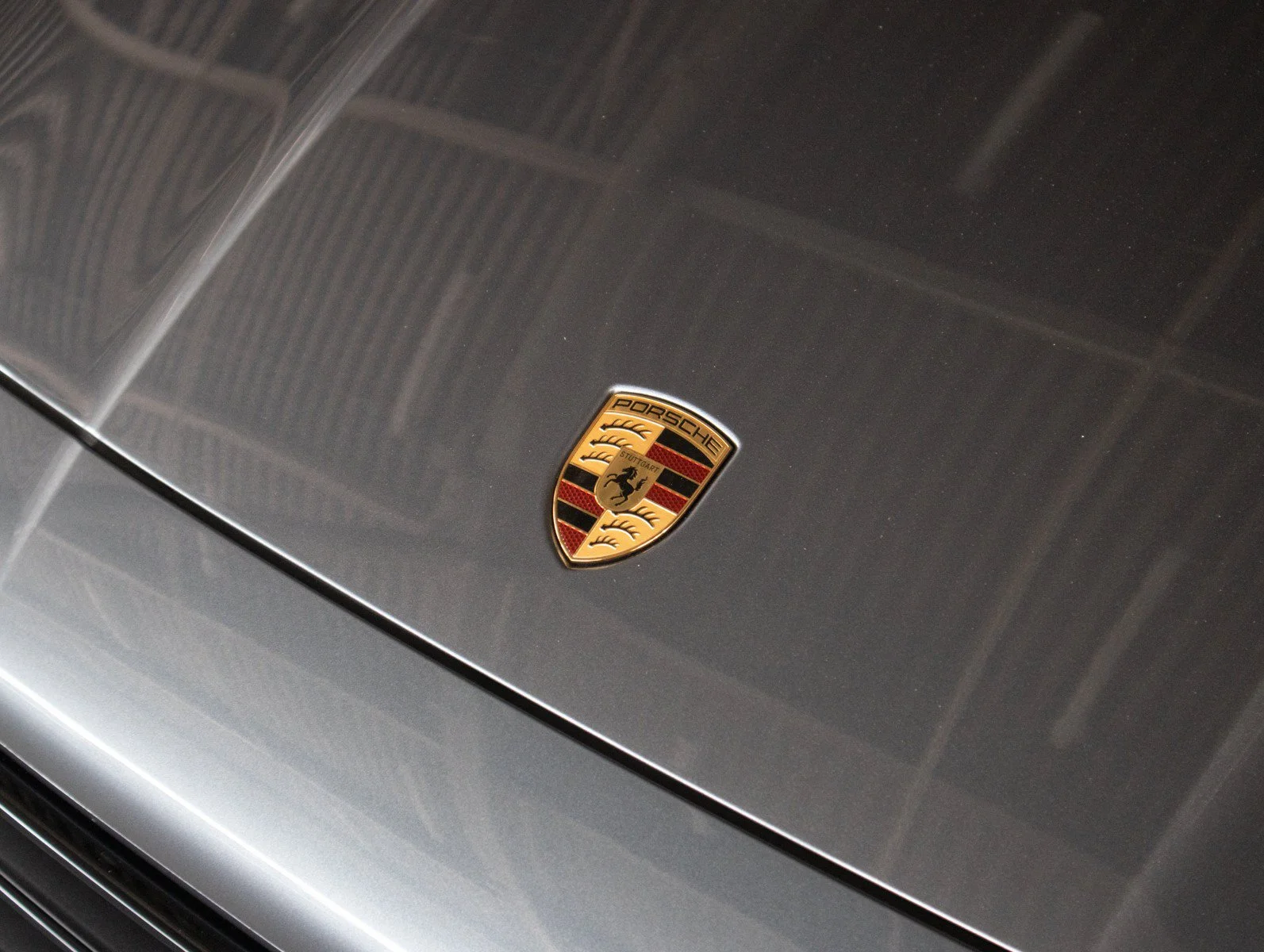 New 2026 Vanadium Grey Metallic Porsche Coupe image 31