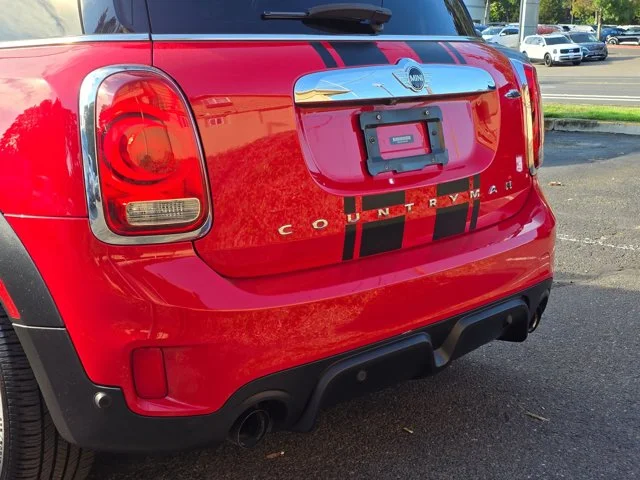 Used 2018 Chili Red MINI Base image 13