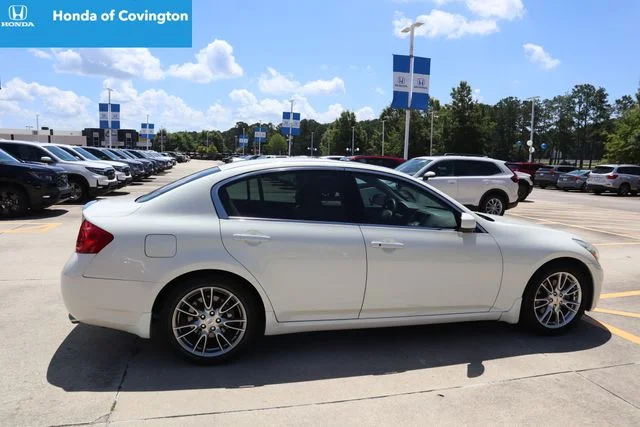 Used 2007 Ivory Pearl INFINITI Journey image 3