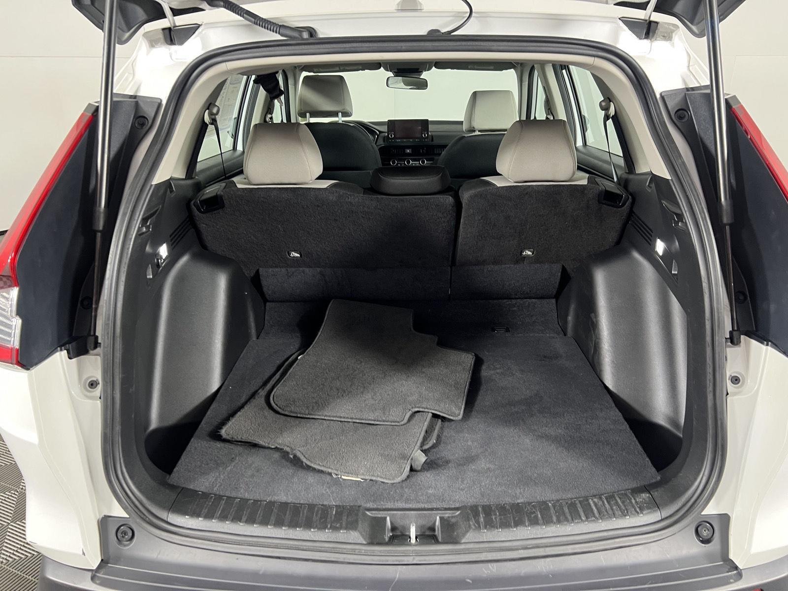 Used 2023 Platinum White Pearl Honda LX image 6