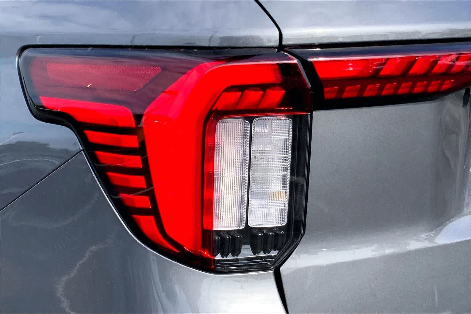 New 2026 Carbonized Gray Metallic Ford Active image 11