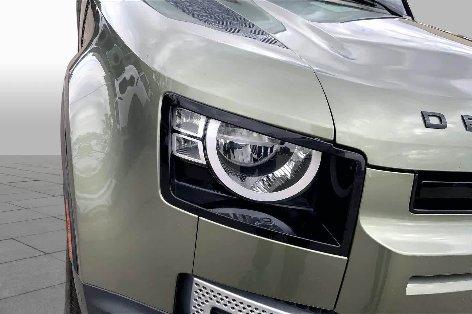 Used 2023 Pangea Green Metallic Land Rover S image 26