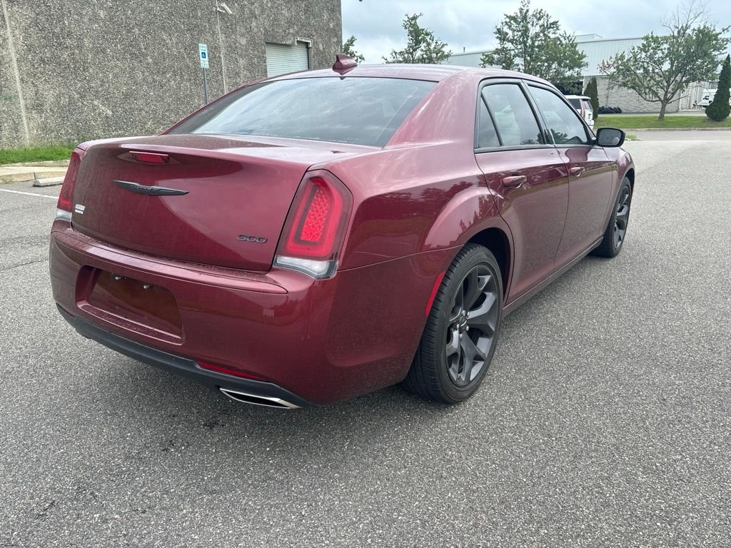 Used 2023 Red Chrysler Touring image 7