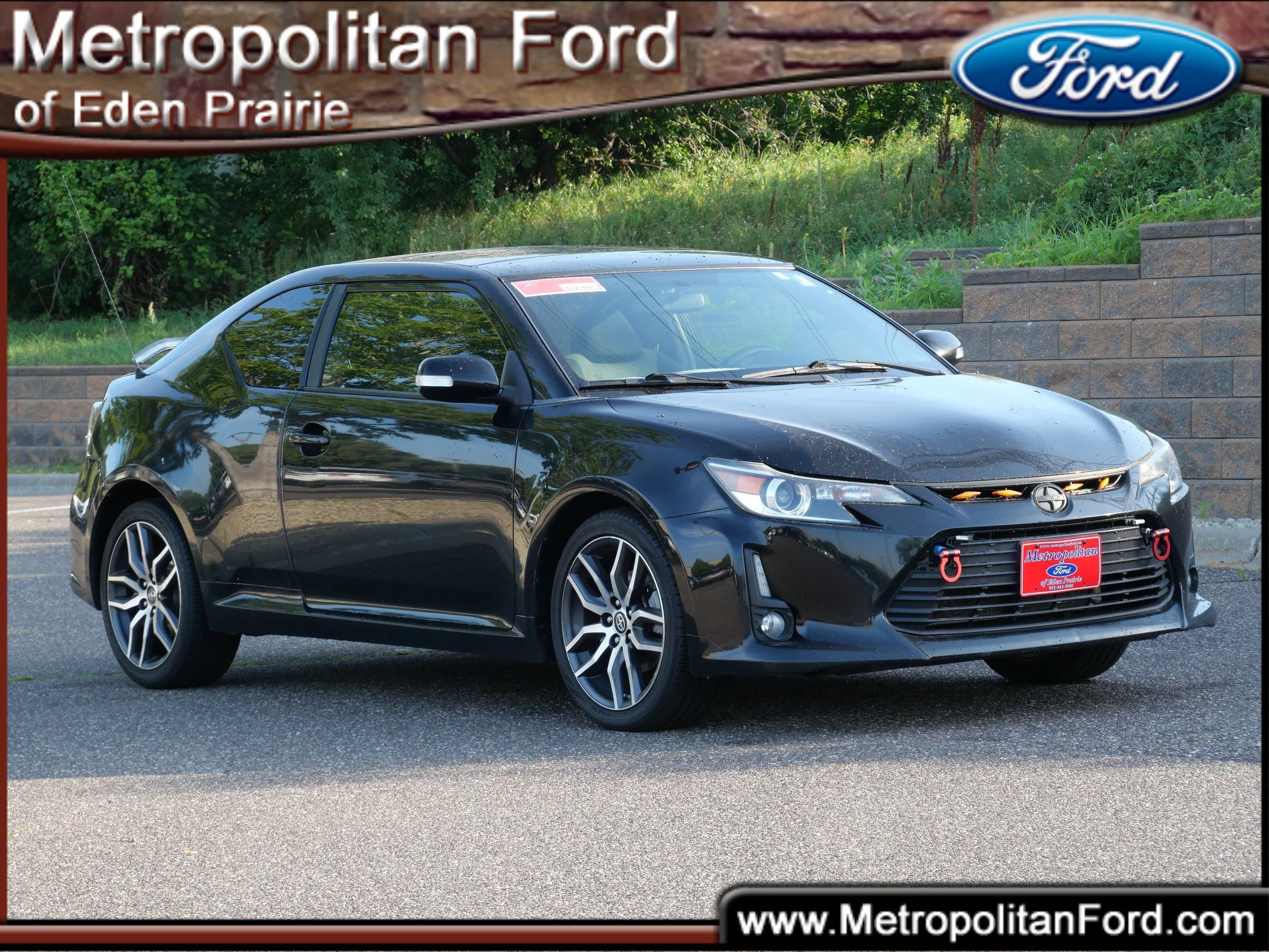Used 2016 Black Scion  image 1