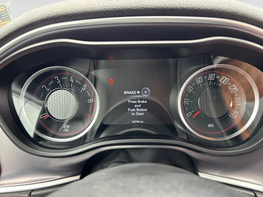 Used 2020 Red Dodge SXT image 16