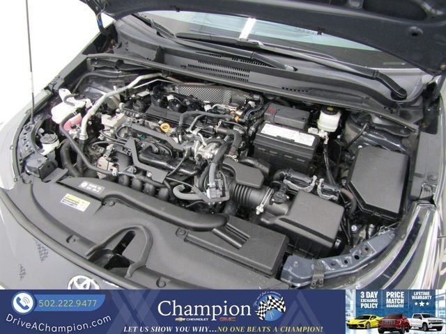 Used 2024  Toyota SE image 35