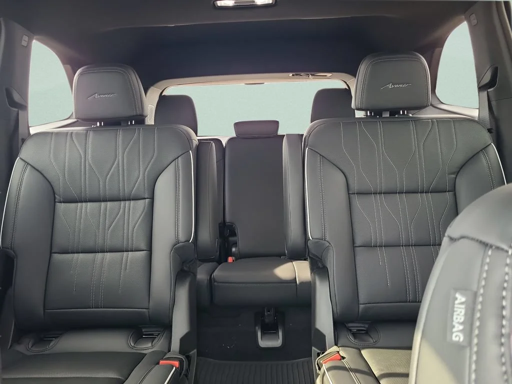 2026 Buick Enclave Avenir - Photo 10