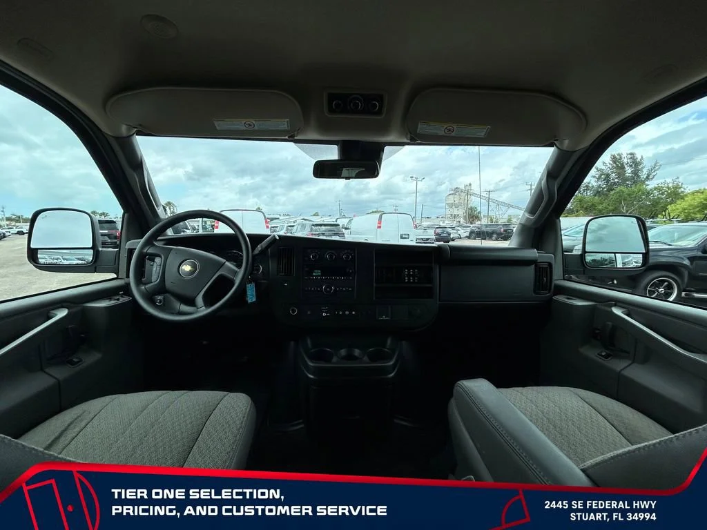 Used 2024 Summit White Chevrolet 1LT image 24