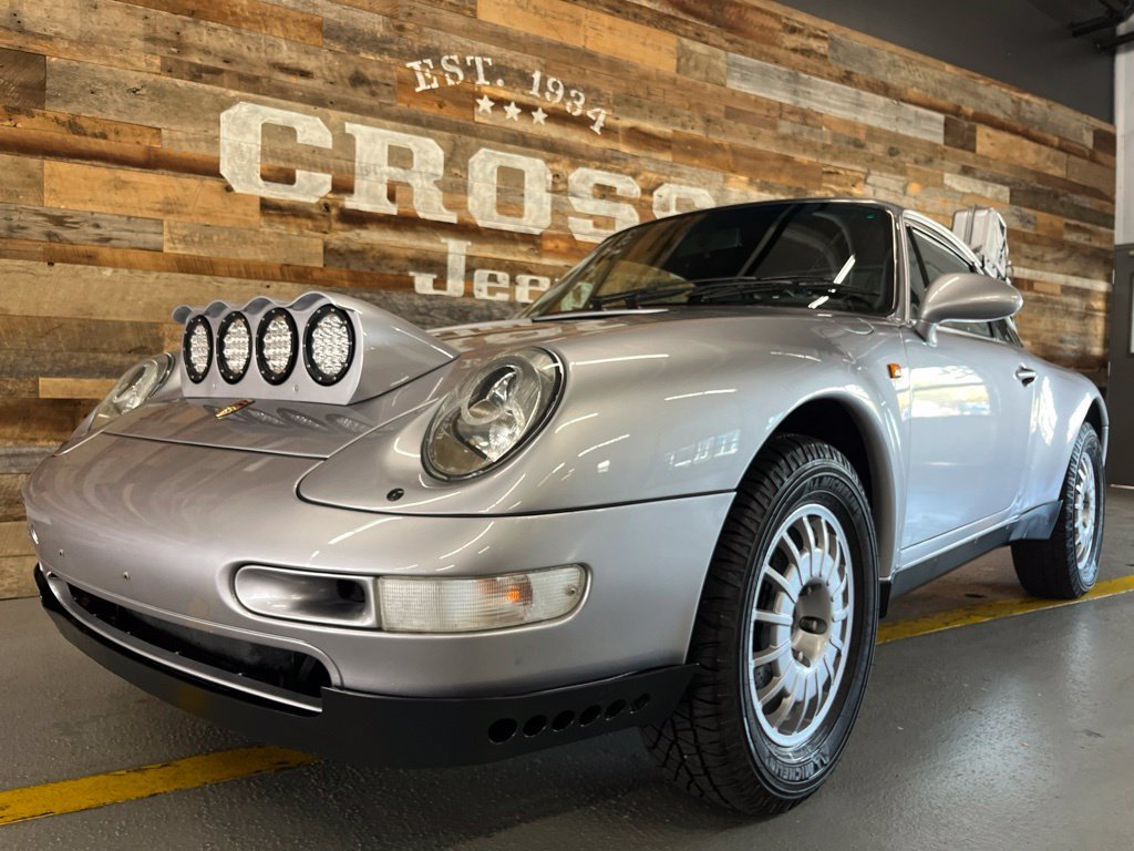 Used 1995  Porsche Carrera 4 image 13
