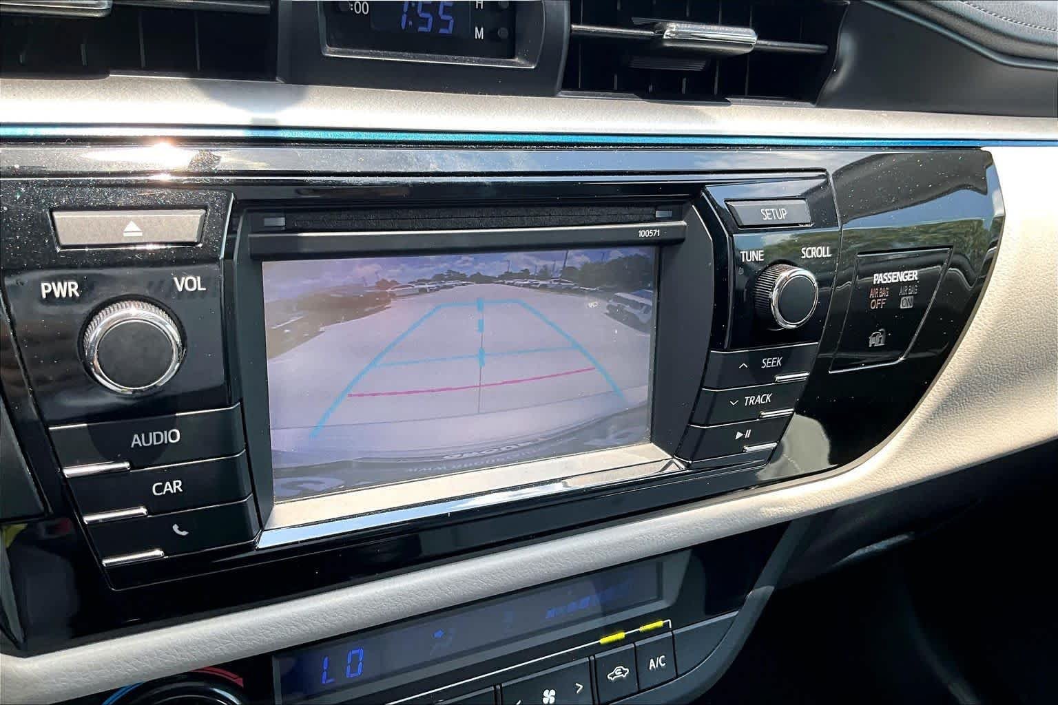 Used 2016 Classic Silver Metallic Toyota LE image 24