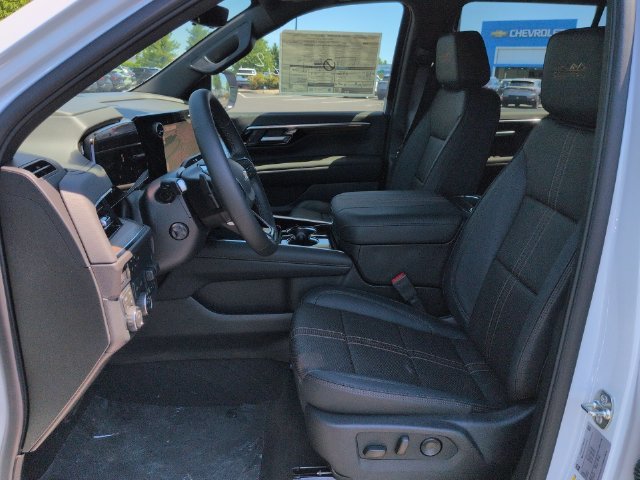 New 2026 Polar White Tricoat Chevrolet High Country image 22