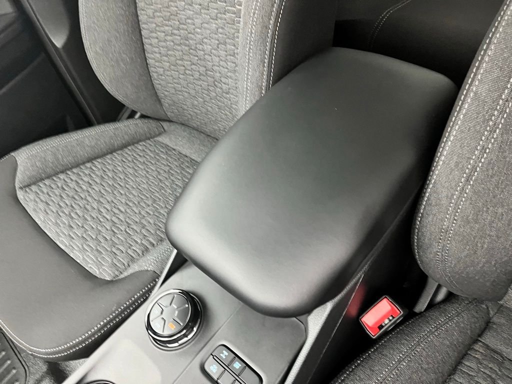 New 2026 White Ford XL image 30