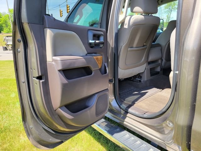 Used 2015 Brown GMC SLE image 21