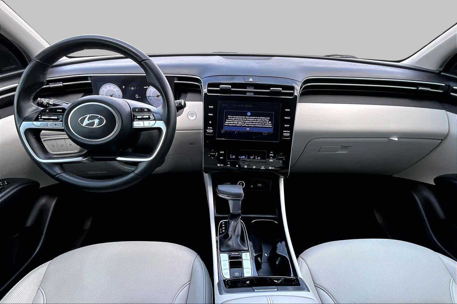 Used 2023 Amazon Gray Hyundai SEL image 14