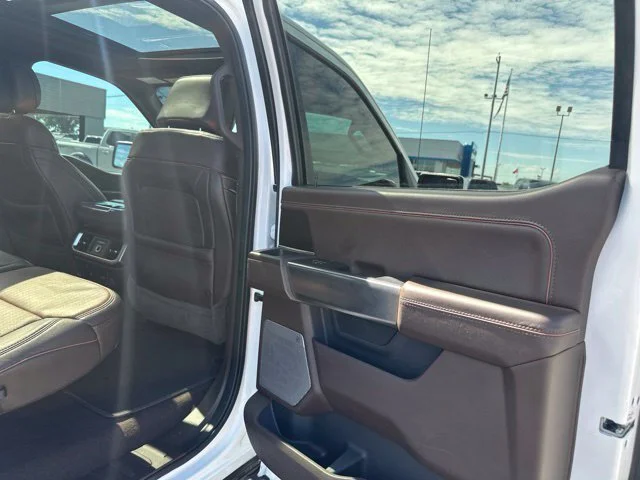 Used 2021 Star White Ford King Ranch image 17