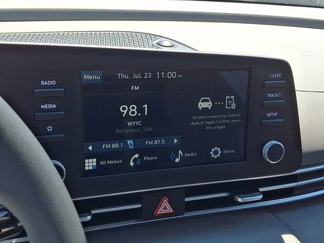 New 2026 White Hyundai SE image 16