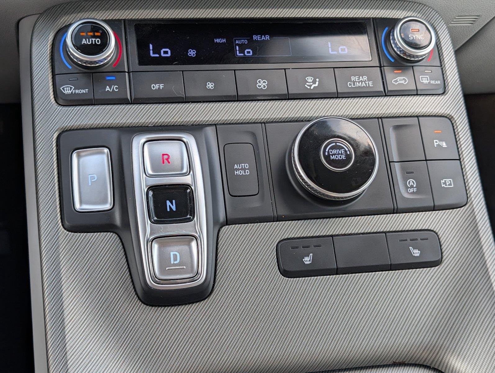 Used 2025 Sierra Burgundy Hyundai SEL image 18