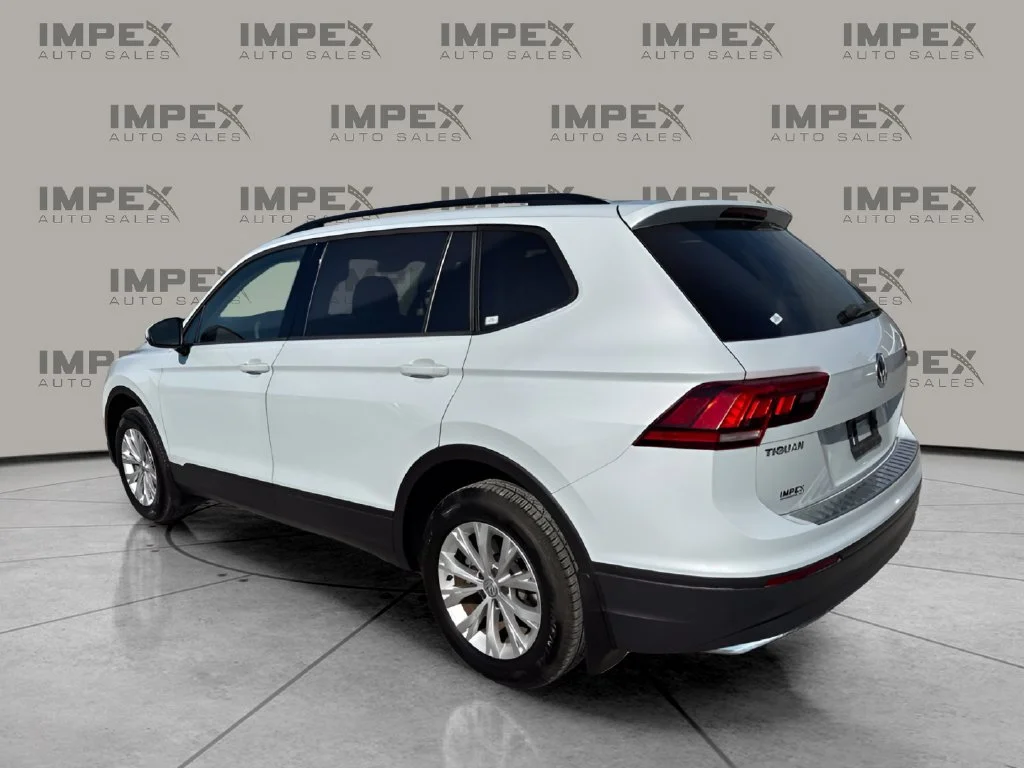 Used 2019 Silver Volkswagen 2.0T S image 3