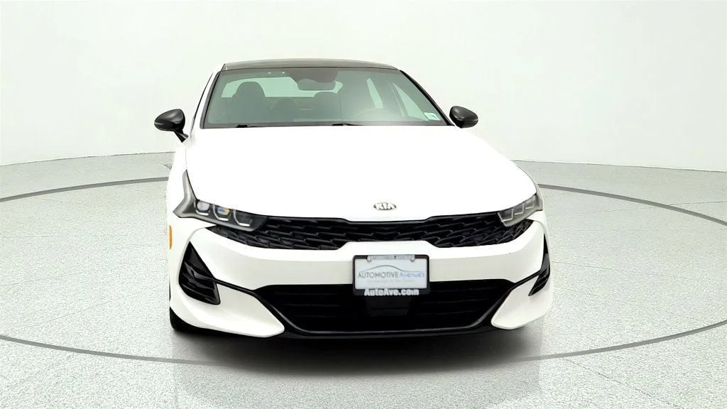 Used 2021 Glacial White Pearl Kia GT-Line Automatic AWD image 2