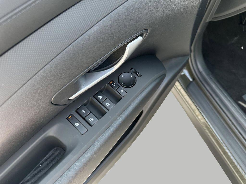 New 2026 Rockwood Green Hyundai SE FWD image 14