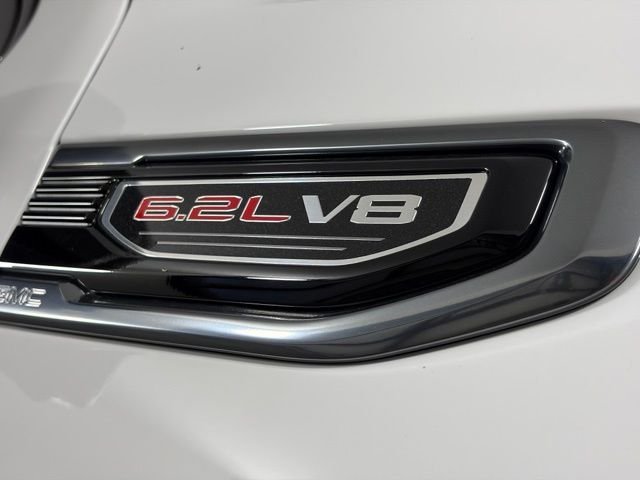 New 2026 White GMC AT4 image 8