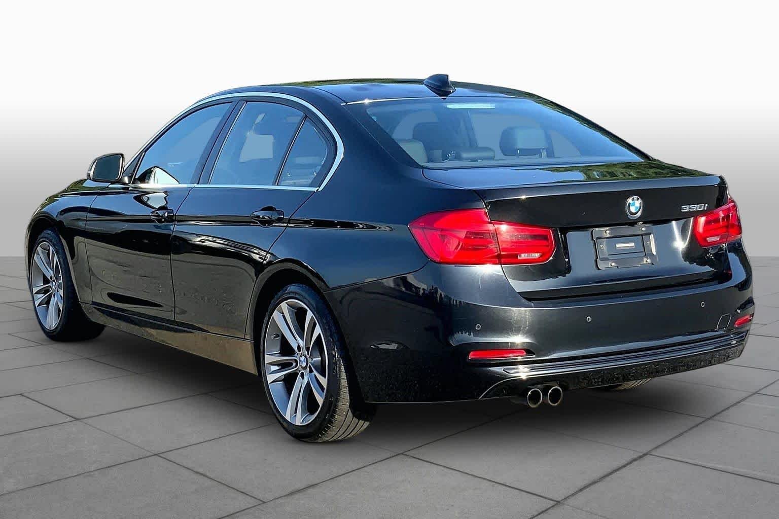 Used 2018 BLACK BMW 330i image 11