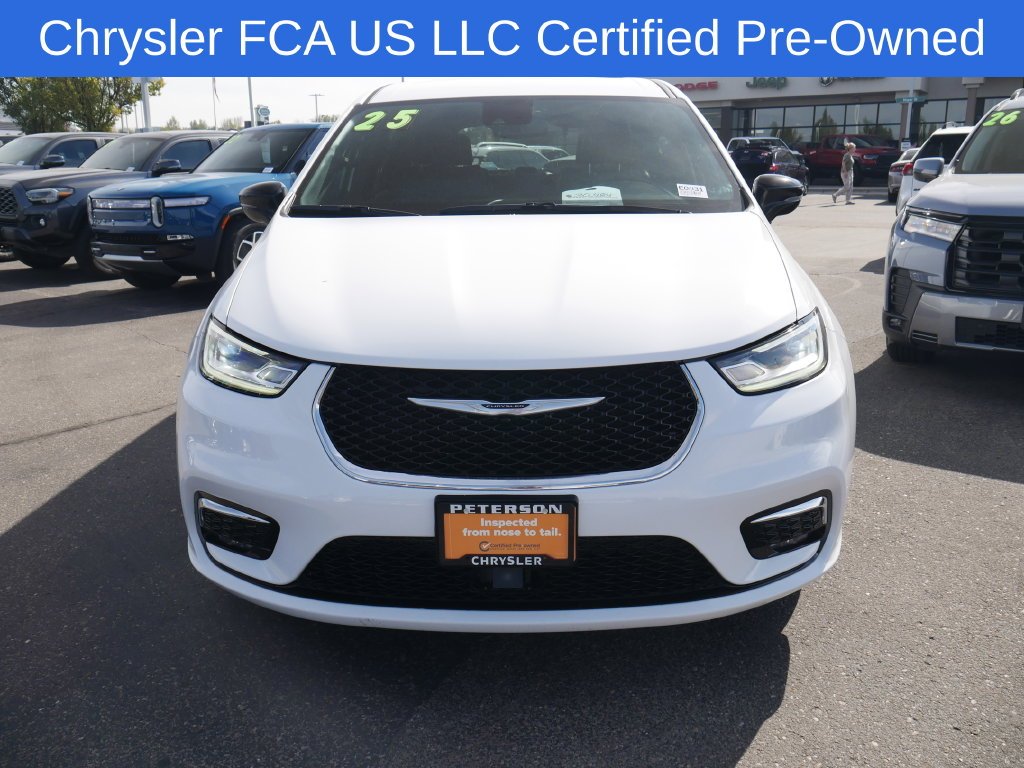 Certified Used 2025 White Chrysler Select image 3