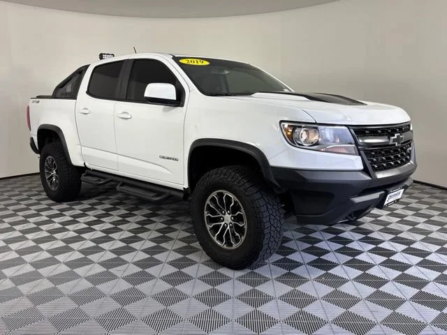 Used 2019 Summit White Chevrolet 4WD ZR2 image 4