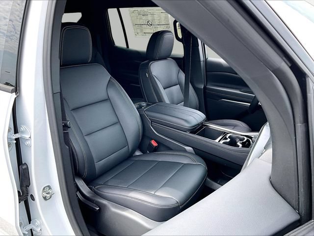 2027 Chevrolet Traverse LT - Photo 31