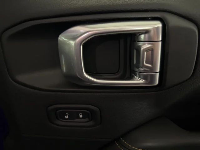 New 2026 Reign Exterior Paint Jeep Sahara image 27