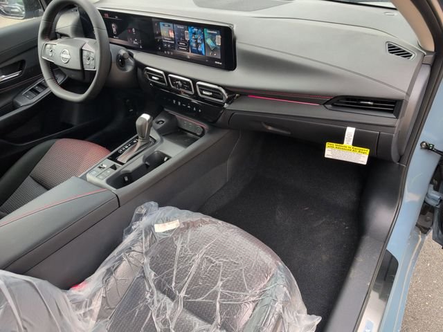 New 2026 Atlantic Gray Metallic / Super Black Two-tone Nissan SR image 27