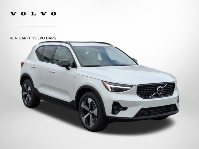2026 Volvo XC40 Plus